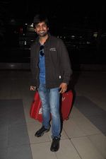 Manish Goyal snapped at airport on 19th Dec 2011 (5).JPG